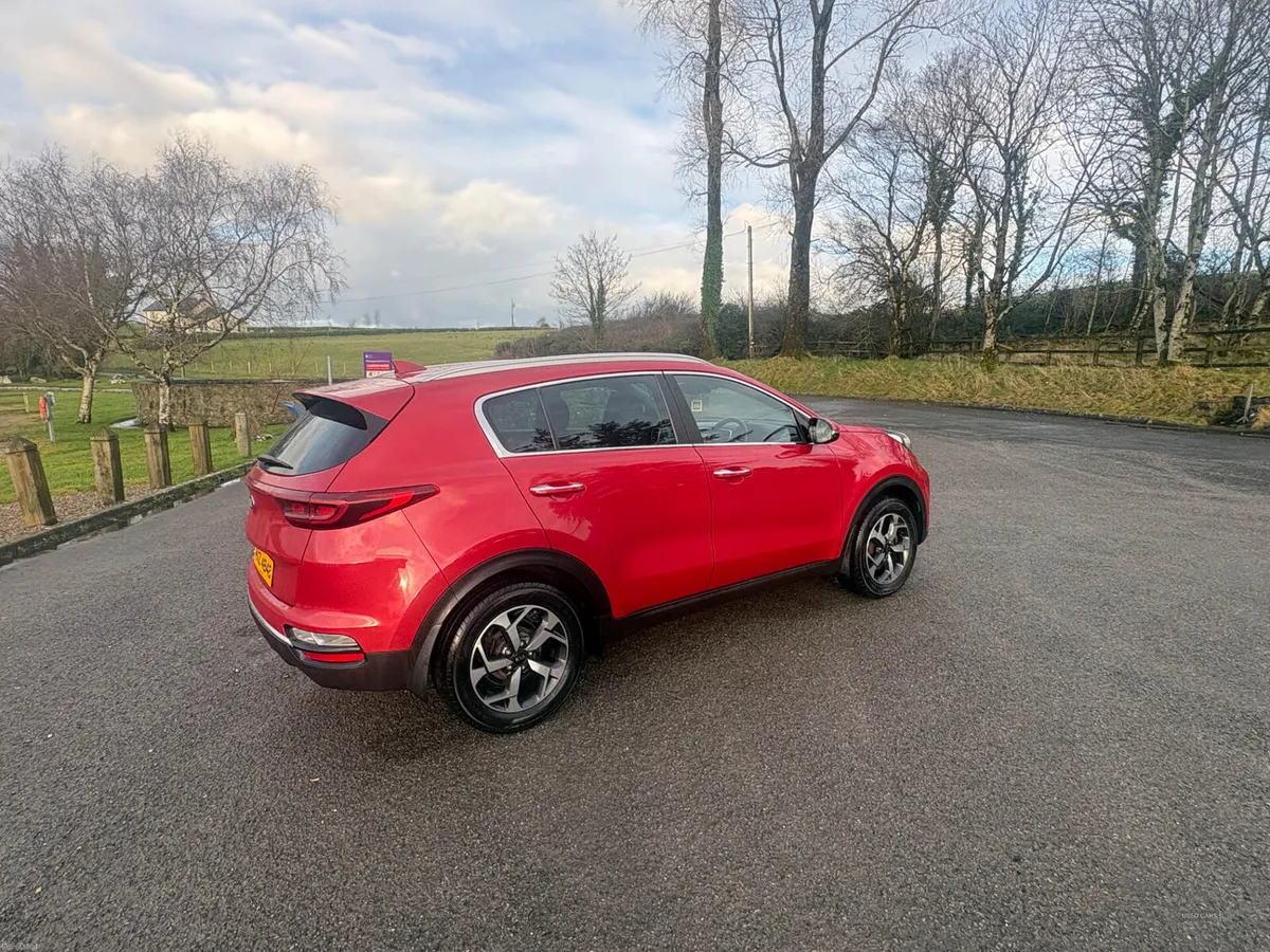 Kia Sportage DIESEL ESTATE - Image 2
