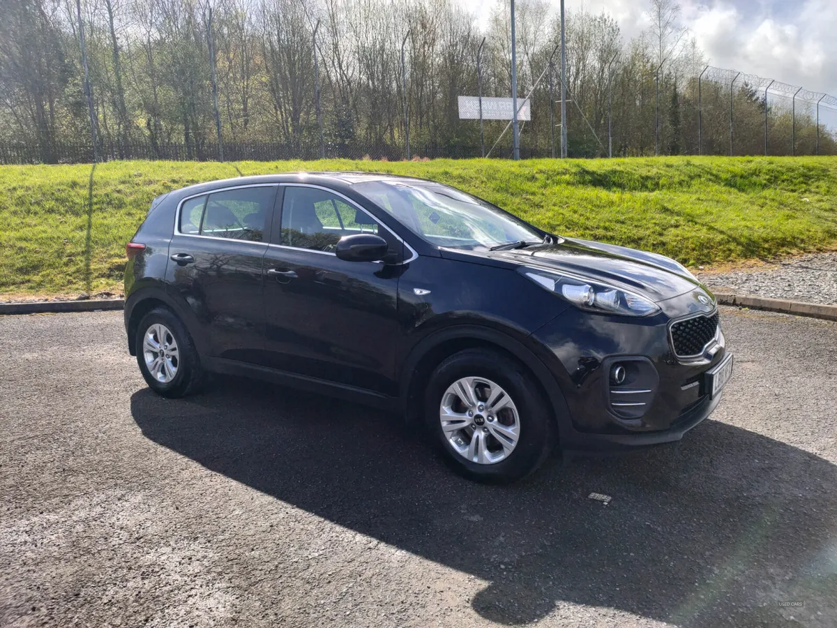 Kia Sportage DIESEL ESTATE - Image 2