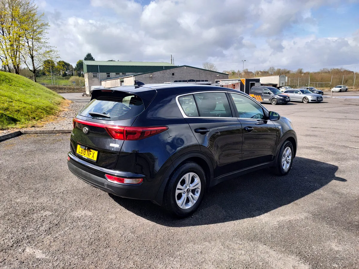 Kia Sportage DIESEL ESTATE - Image 4