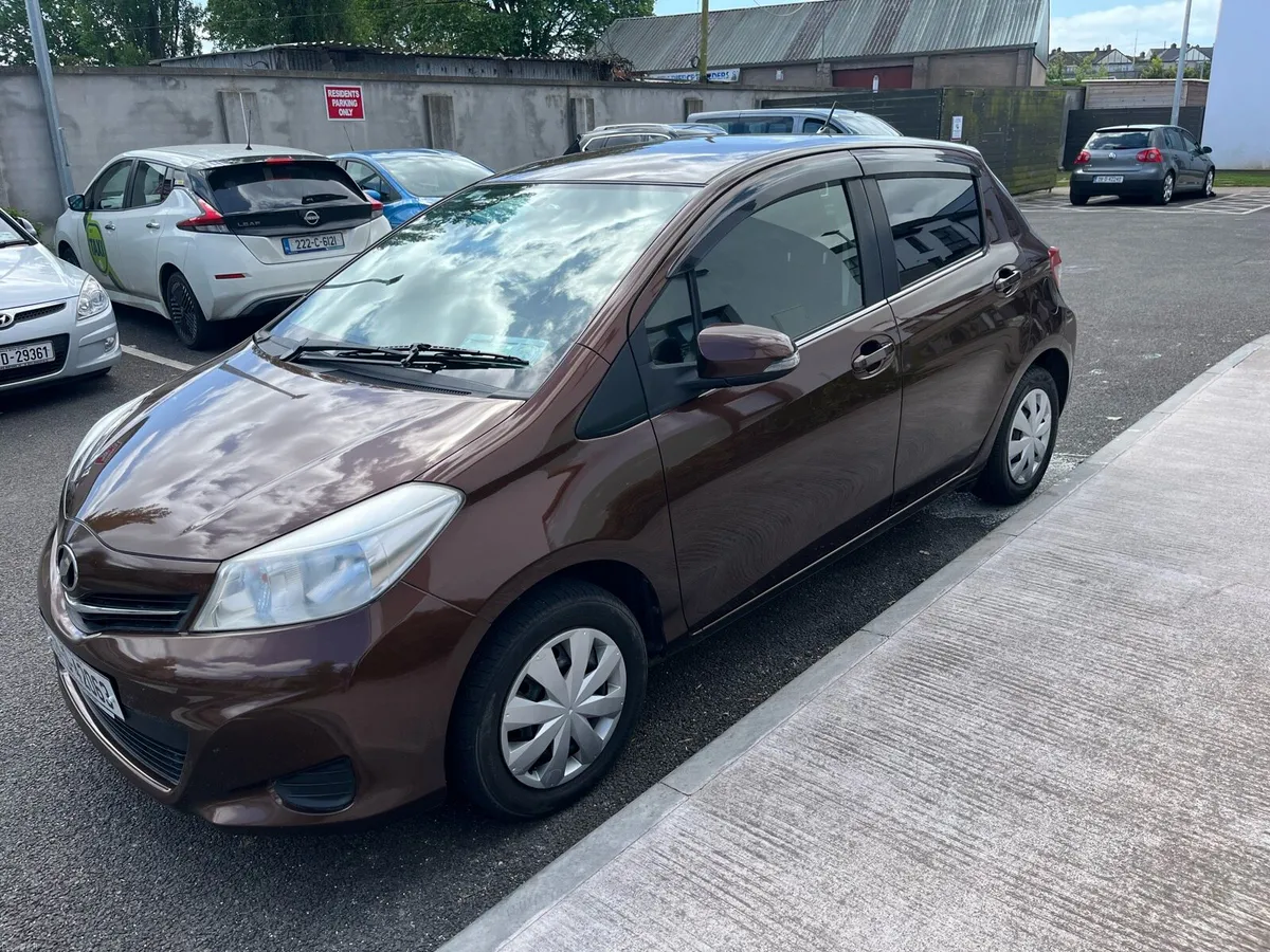 Toyota Yaris / Vitz - Image 3