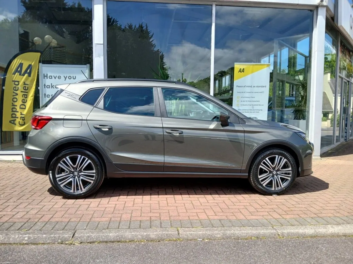 SEAT Arona 1.0TSI 115hp DSG SE+, Green Met, 28km. - Image 3