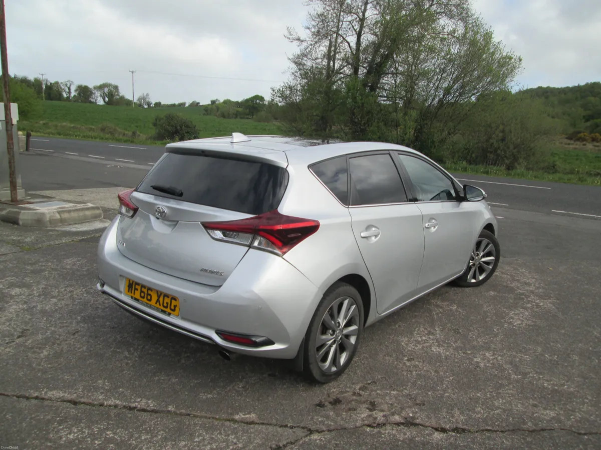 2016  TOYOTA  AURIS  1.2  VVT-I  EXCEL  5DR - Image 4