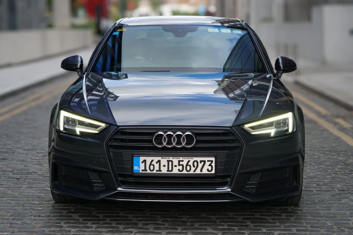 NOW RESERVED Audi A4 // S-line // Low Km - Image 5