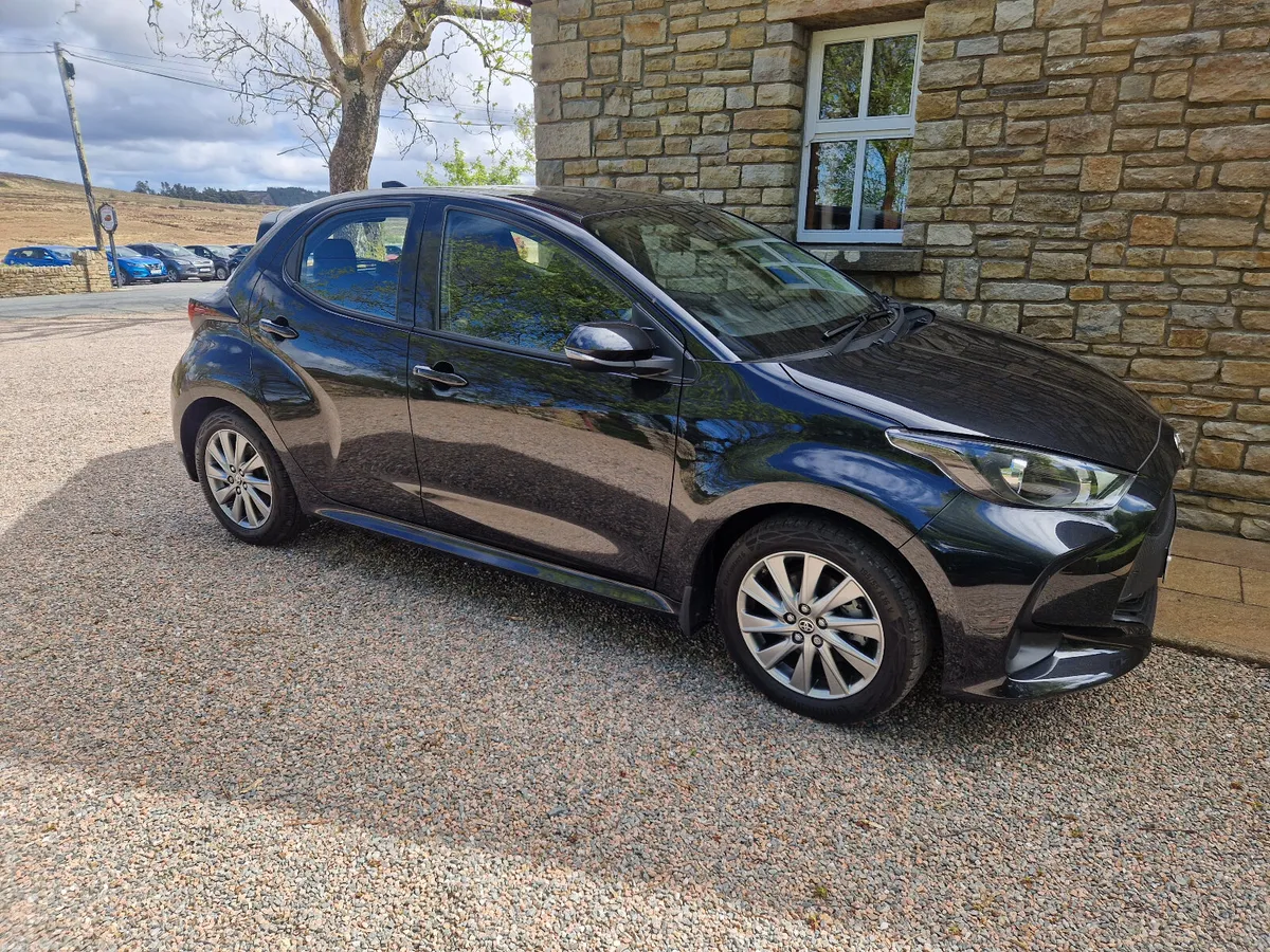 Toyota Yaris 2024 - Image 1