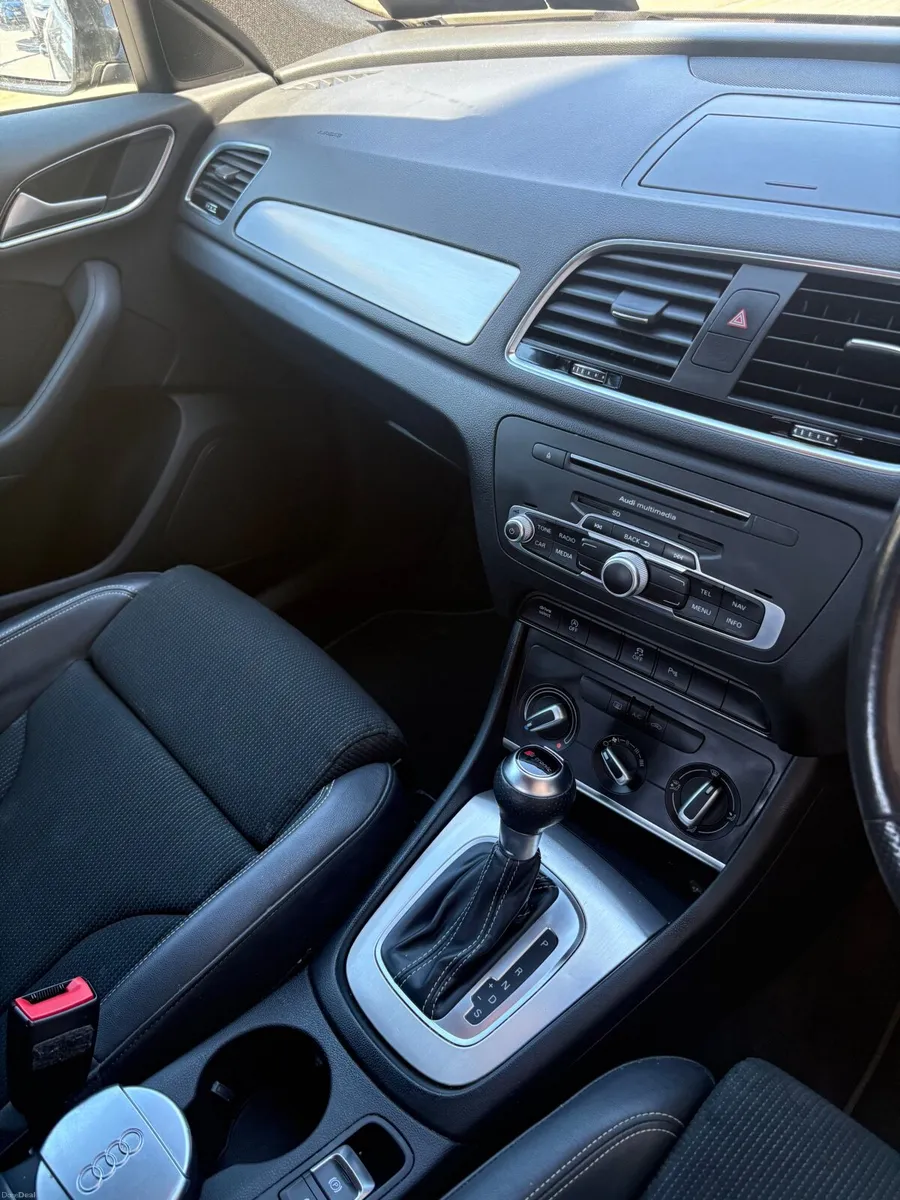 Audi Q3 2018 - Image 4