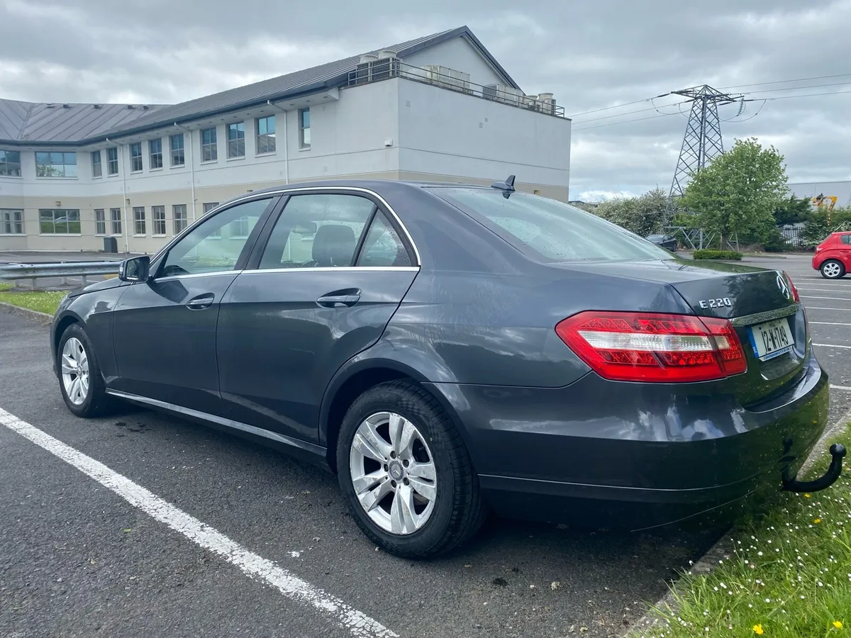 Mercedes E-220 2012 Nct 05.27! - Image 2