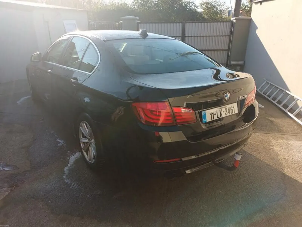 2011 BMW 5 Series - Image 3