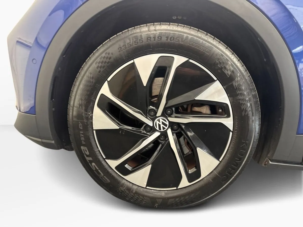 Volkswagen ID.4 LIFE BIG BATTERY 77kWh *FLASH SALE - Image 5