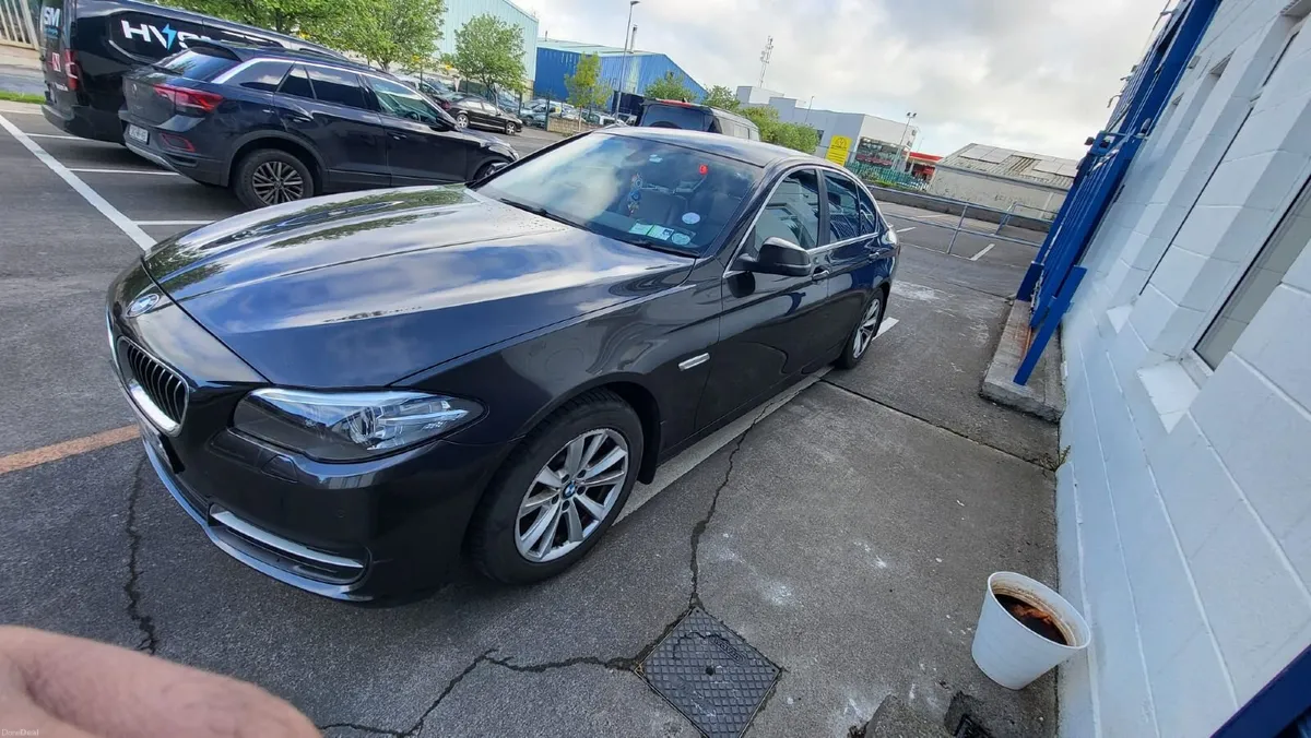 BMW 5-Series 2014 - Image 2