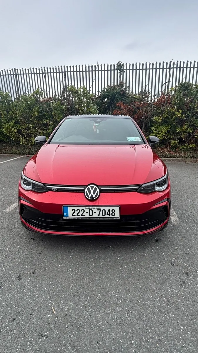 Volkswagen Golf R-LINE 2.0 TDI DSG with SUN ROOF - Image 1