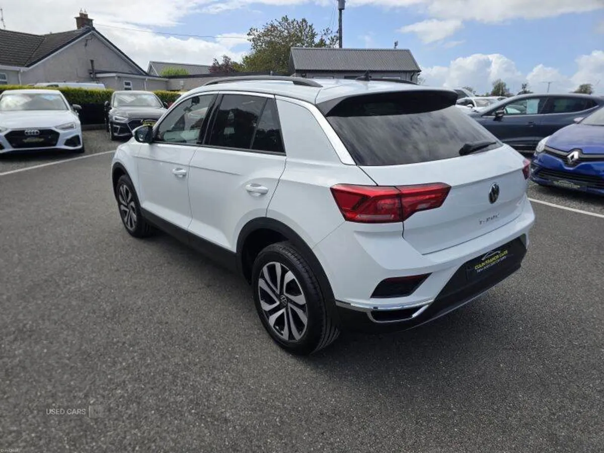 Volkswagen T-Roc Active - Image 3