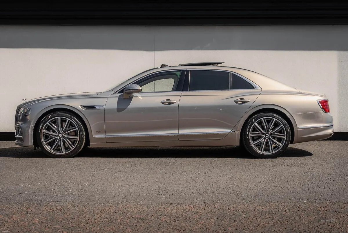 Bentley Flying Spur 4.0 V8 4Dr Auto [Touring Spec] - Image 4