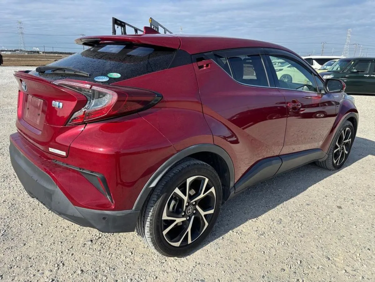 Toyota C-HR 192 G Package Leather seats - Image 4