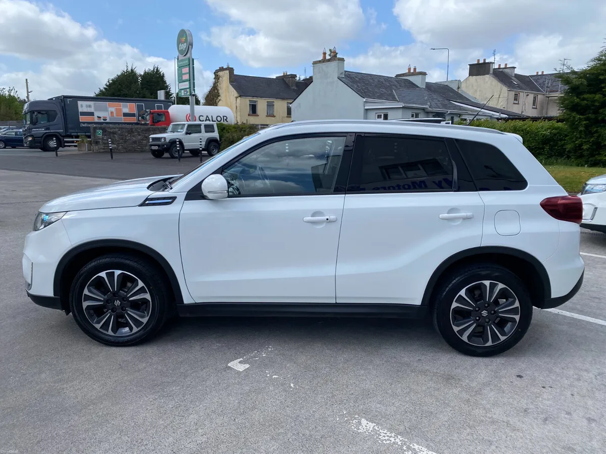 2019, Suzuki Vitara SZ5 **AUTO. 4X4** - Image 4