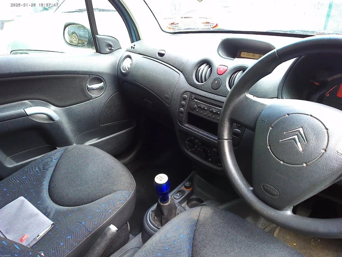 Citroen C3 1.1 LX 5 DOOR - Image 2