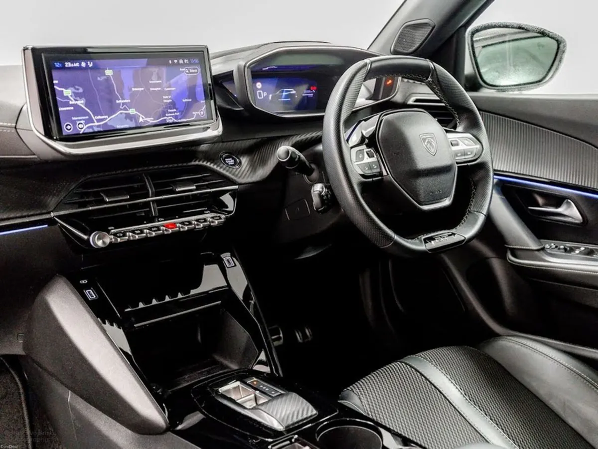 Peugeot 2008 E-GT 54kWh Auto 155HP - Image 6