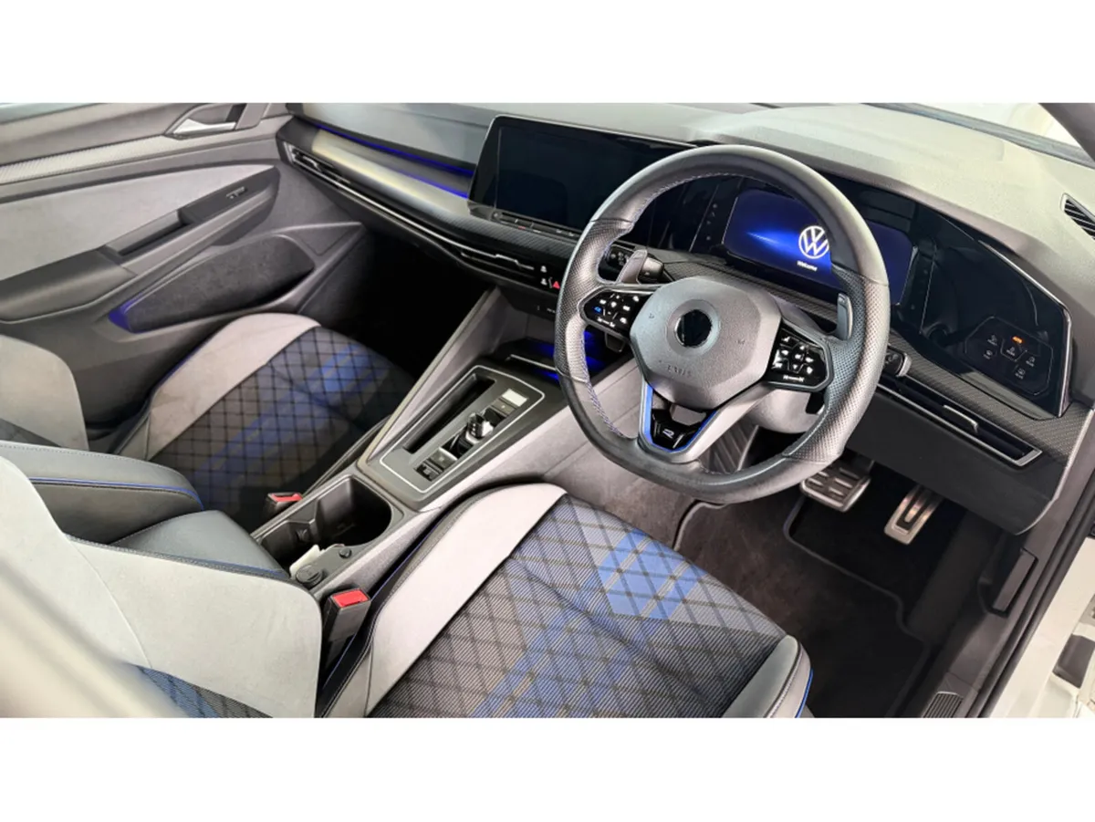 Volkswagen Golf R TSI 4MOTION S-A DSG - Image 3