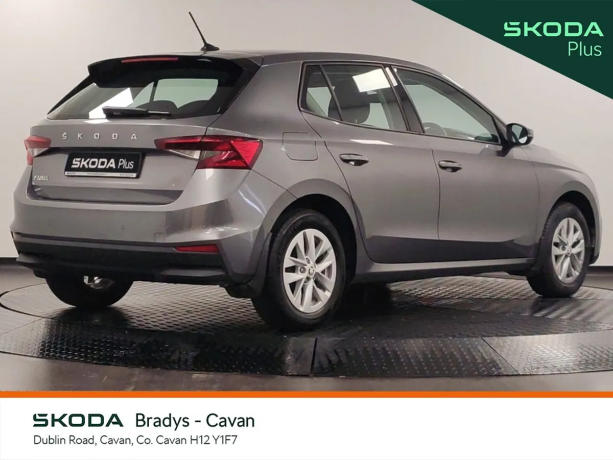 Skoda Fabia AMBITION 1.0 MPI 65HP 5DR - Image 3