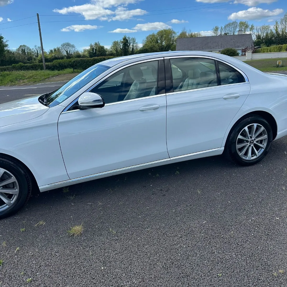 2018 Mercedes-Benz E220d / 4MATIC / 1 Lady Owner - Image 2