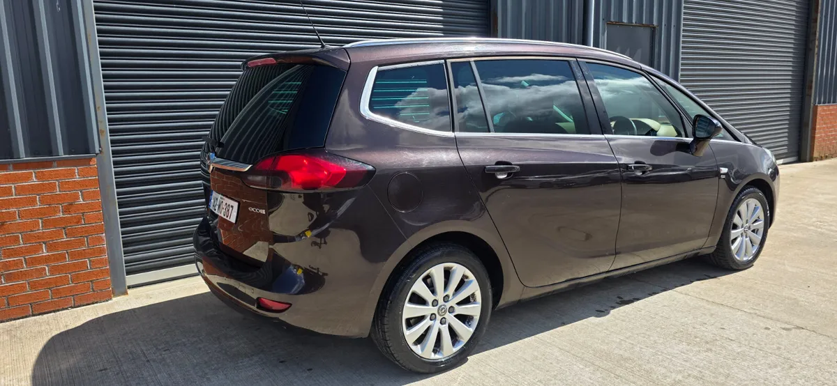 Opel Zafira 2014 - Image 2