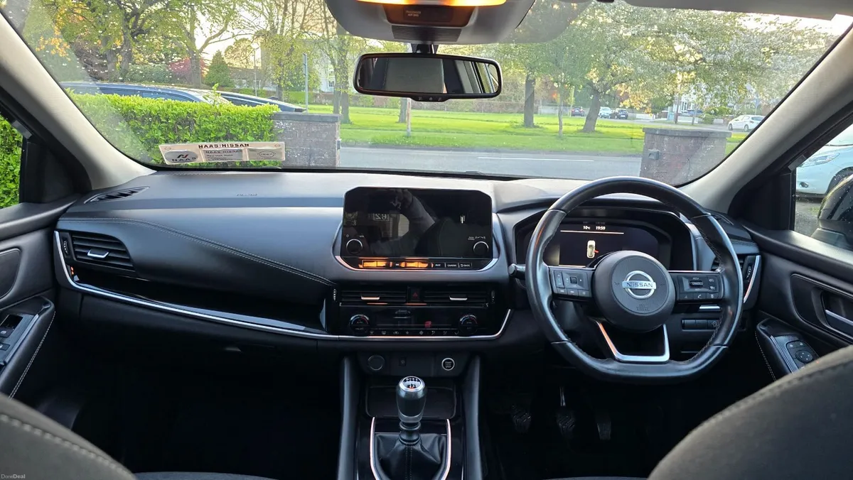 Nissan Qashqai 2021 1.3 Petrol SV Premium - Image 4