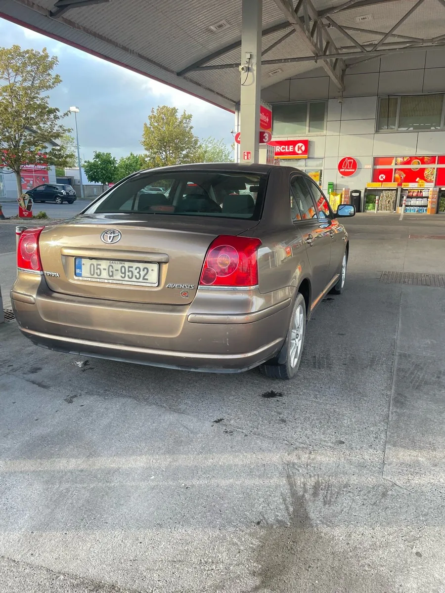 Toyota Avensis - Image 4