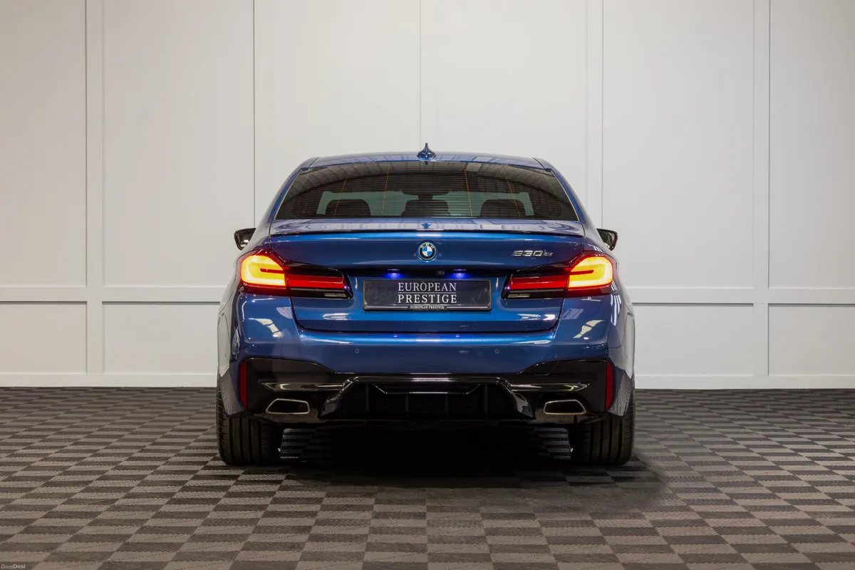 2023 BMW 5-Series 530e M-Sport - Image 5