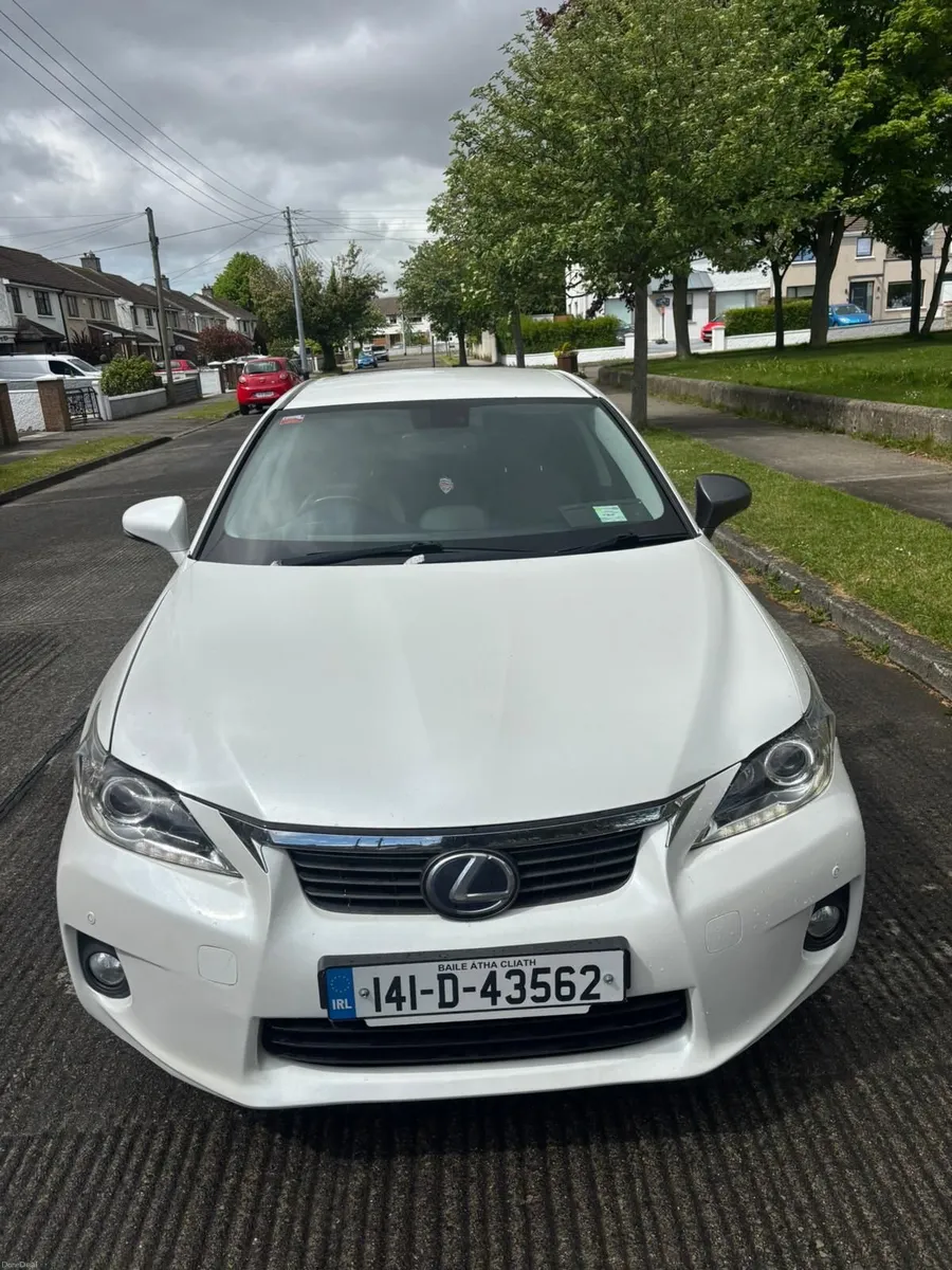 Lexus CT 2014 - Image 2