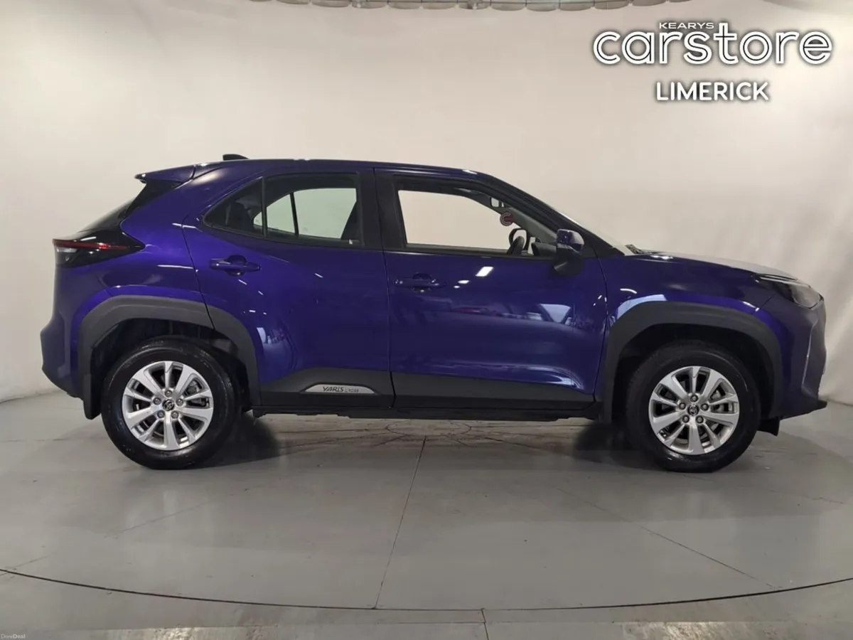 Toyota Yaris Cross 1.5 Hybrid Luna - Image 2