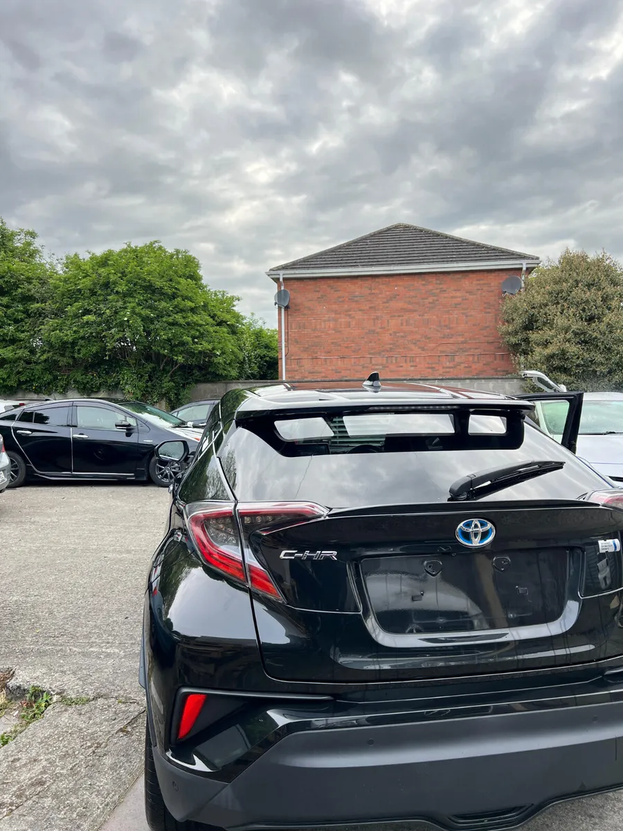 Toyota C-HR 1.8L hybrid 2017 - Image 4