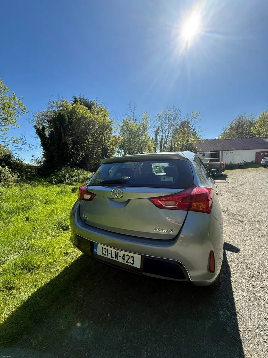 Toyota Auris 2013 - Image 3