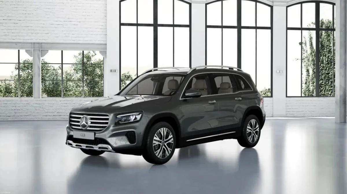 Mercedes-Benz GLB GLB 180 RHD | Reversing Camera, - Image 1