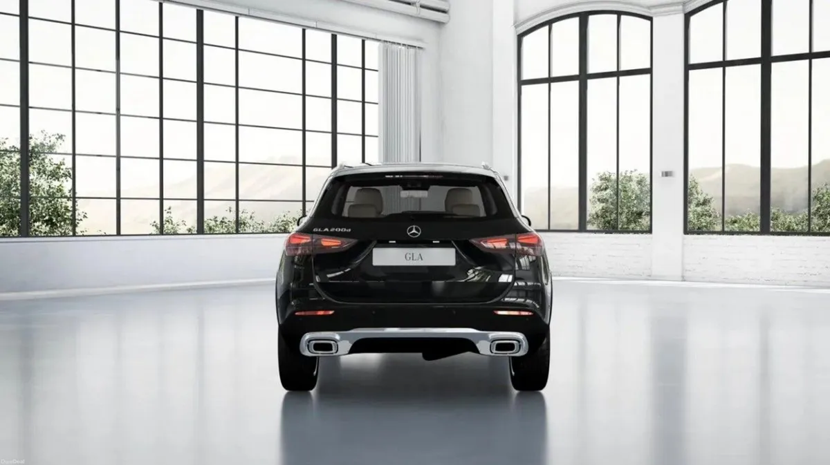 Mercedes-Benz GLA GLA 200 d RHD | Heated seat and - Image 4