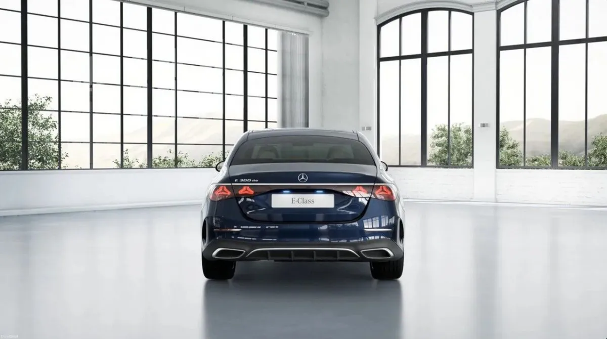Mercedes-Benz E-Class E 300 de EQ Hybrid Technolog - Image 4