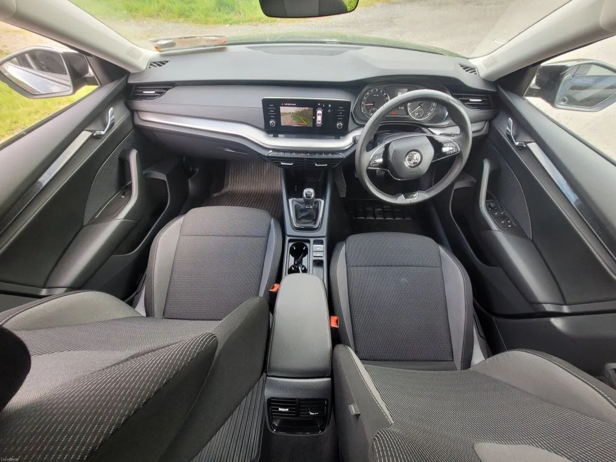 Skoda Octavia **AMBITION** 2.0TDI 6SPEED 115BHP - Image 4