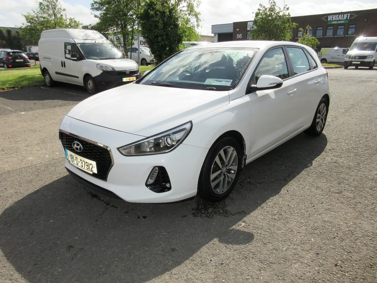 HYUNDAI I30 1.6 DIESEL DELUXE - Image 3