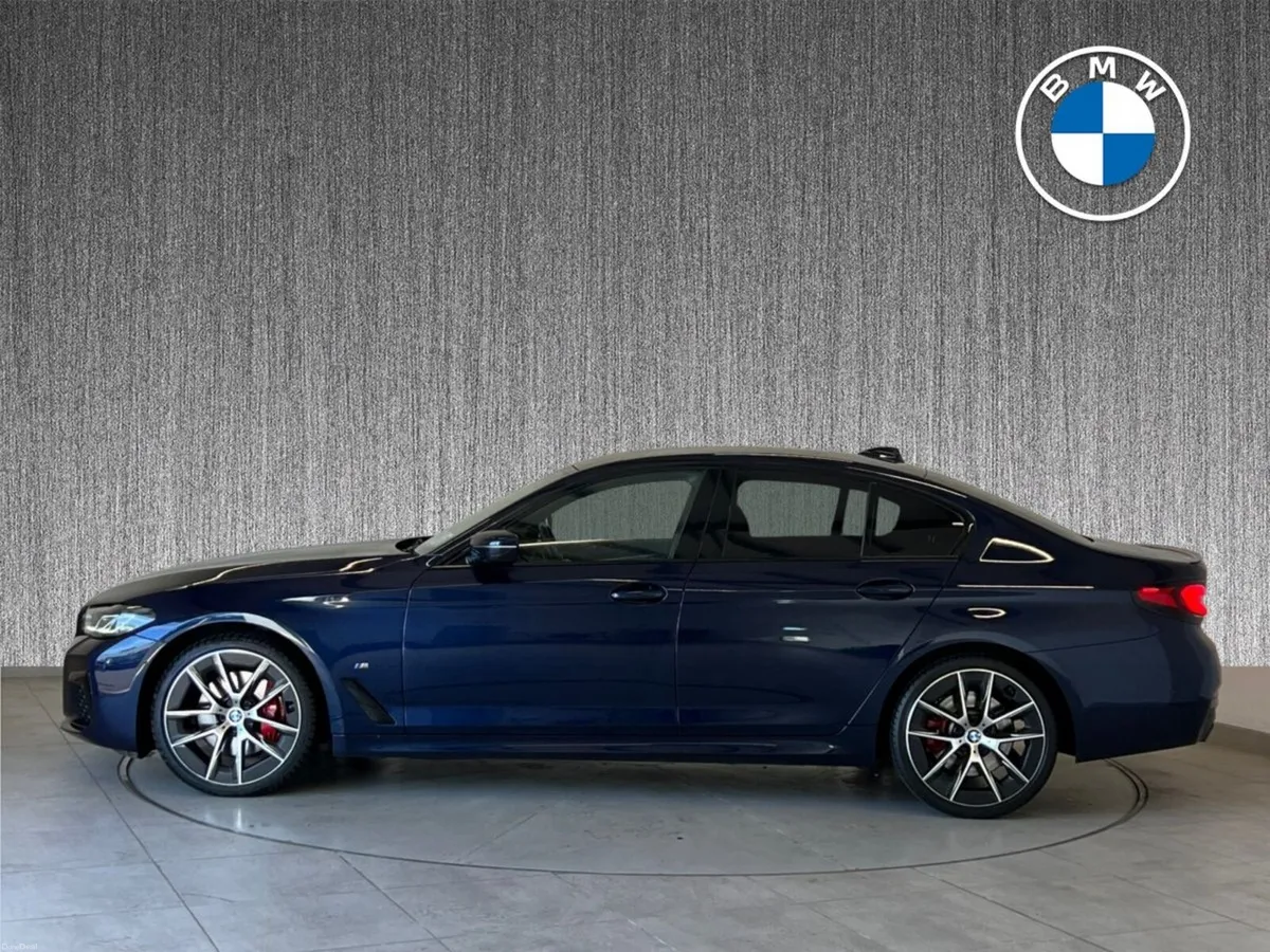 BMW 5-Series 520d xDrive M Sport Edition (MHT) - Image 3