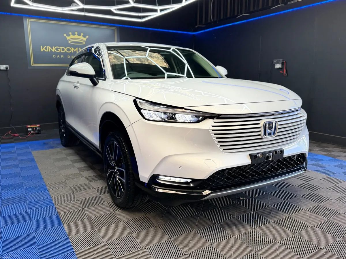 Honda Vezel 2024,1.5 petrol-hybrid,Automatic - Image 3