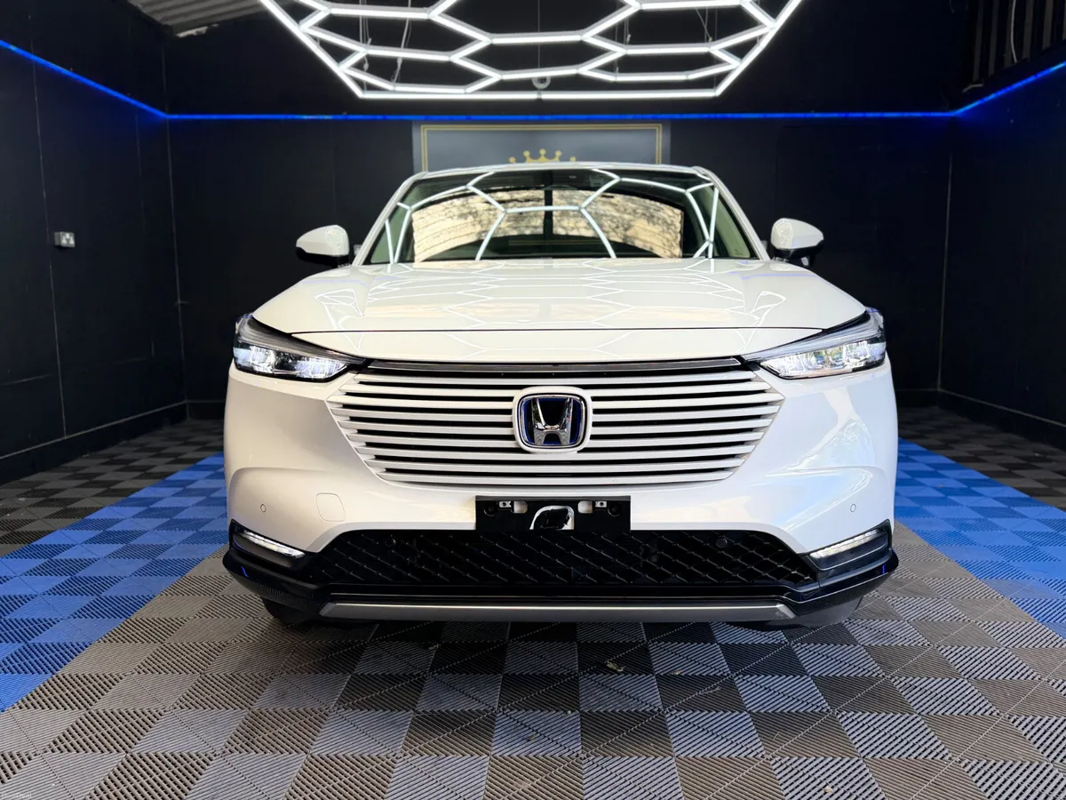 Honda Vezel 2024,1.5 petrol-hybrid,Automatic - Image 4