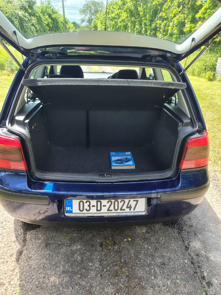 Volkswagen Golf 2003 - Image 2