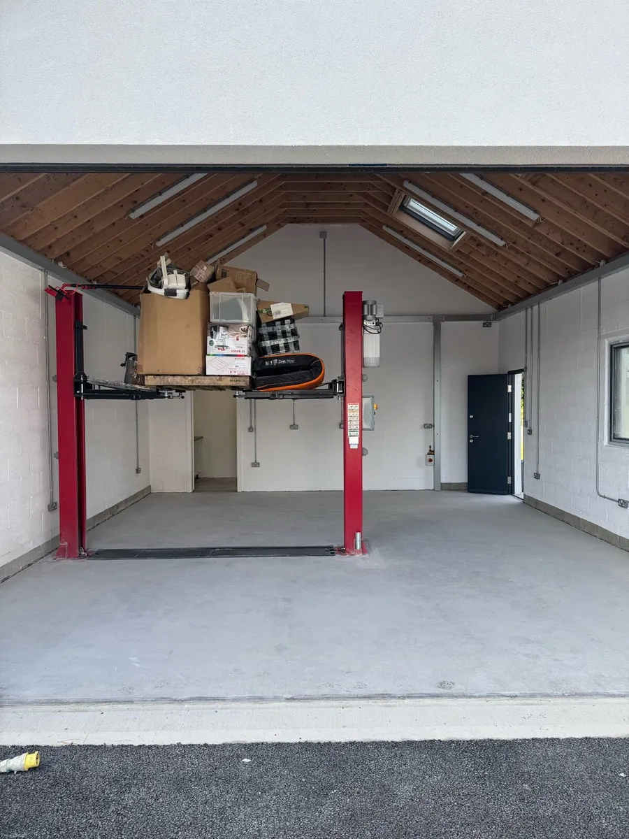 Resin flooring services - Image 3