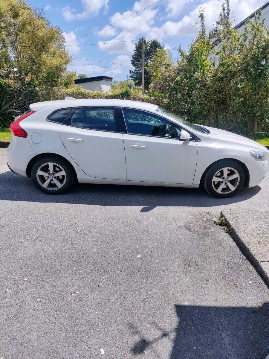 Car - Image 4