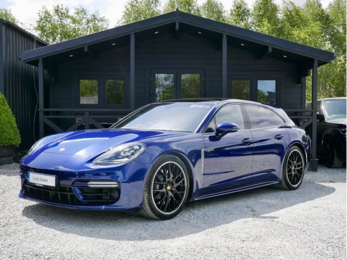 Porsche Panamera 4 E-HYBRID SPORT TURISMO PLATINUM - Image 3