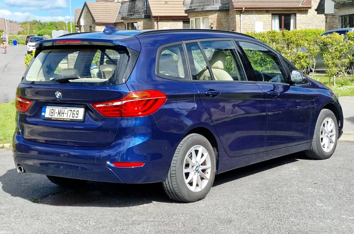 BMW 2 Series 7 SEATER - Image 3