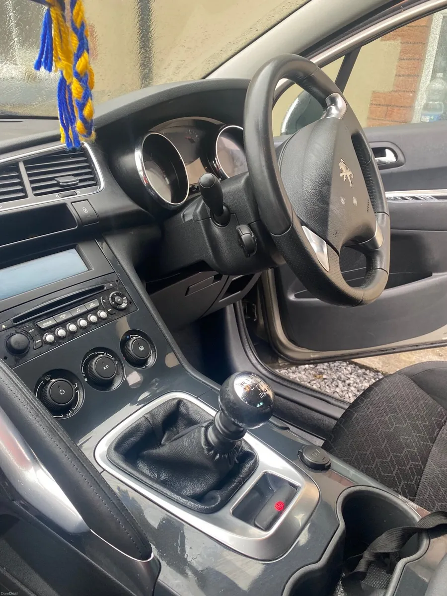 Peugeot 3008 2014 - Image 2