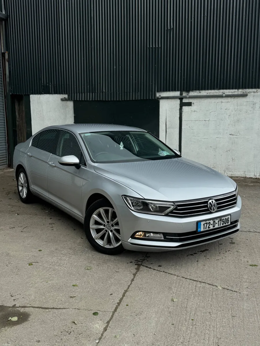Volkswagen Passat 2017 - Image 1
