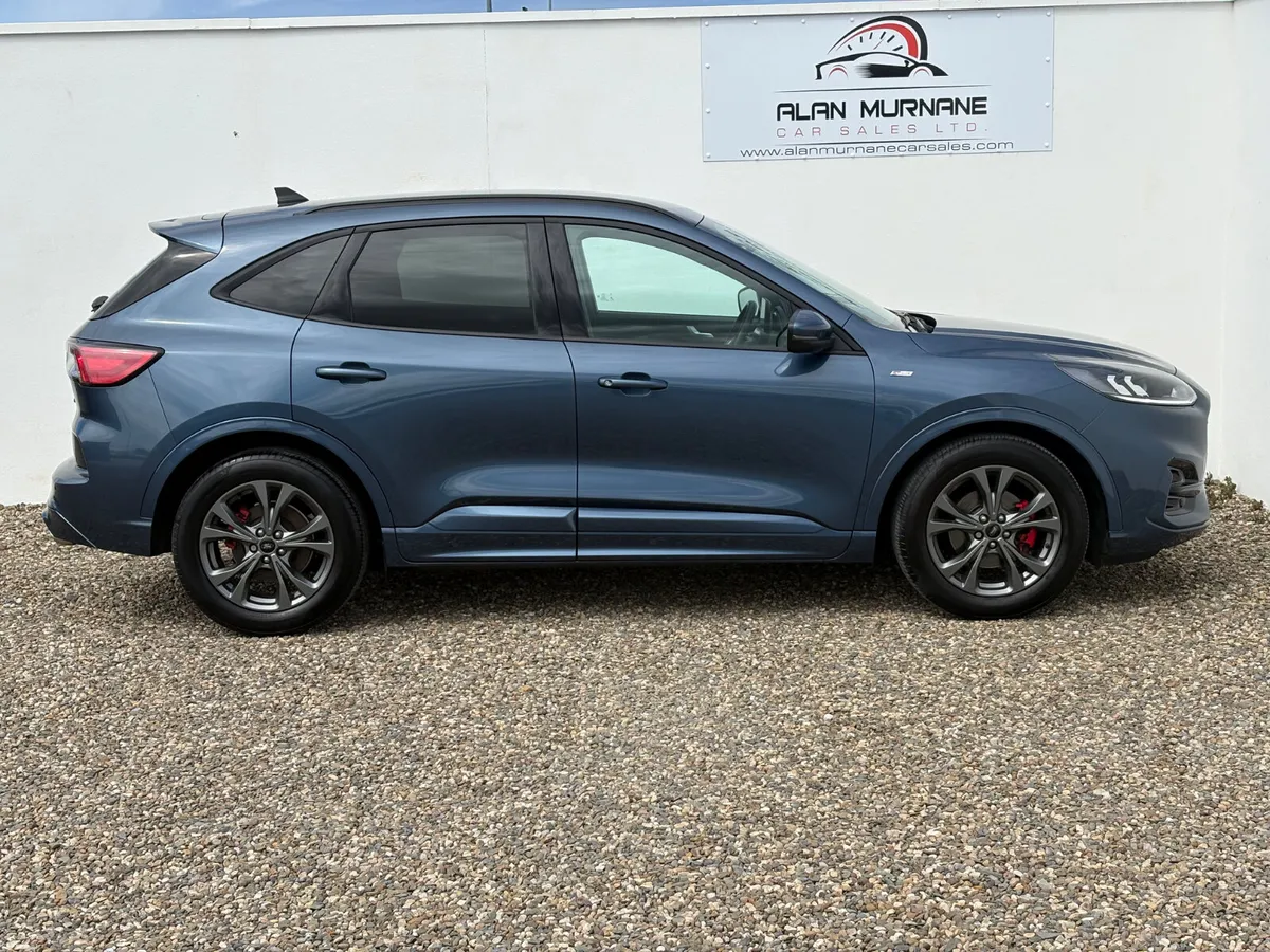 FORD KUGA ST-LINE TDCI 2022 *LOW MILES* - Image 4