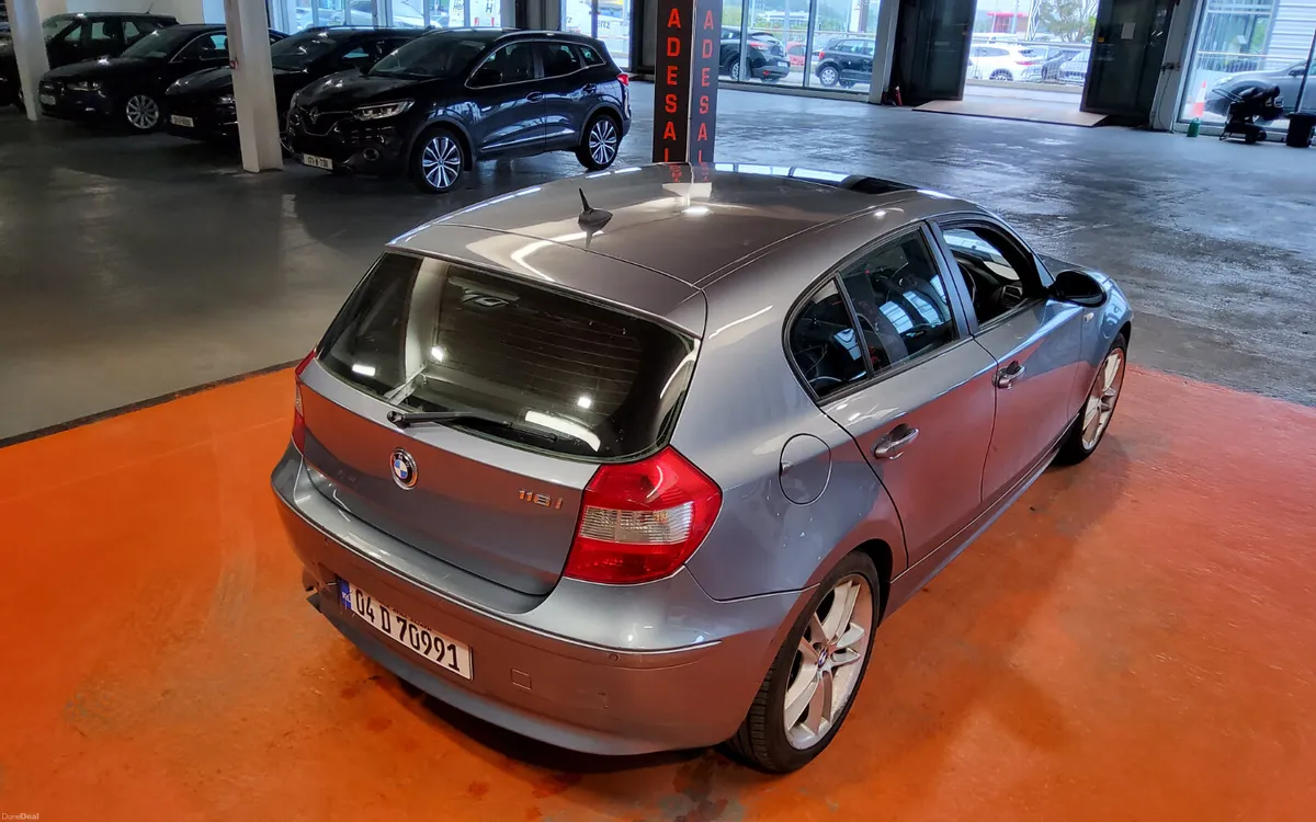 BMW 1-Series 2004 - Image 3