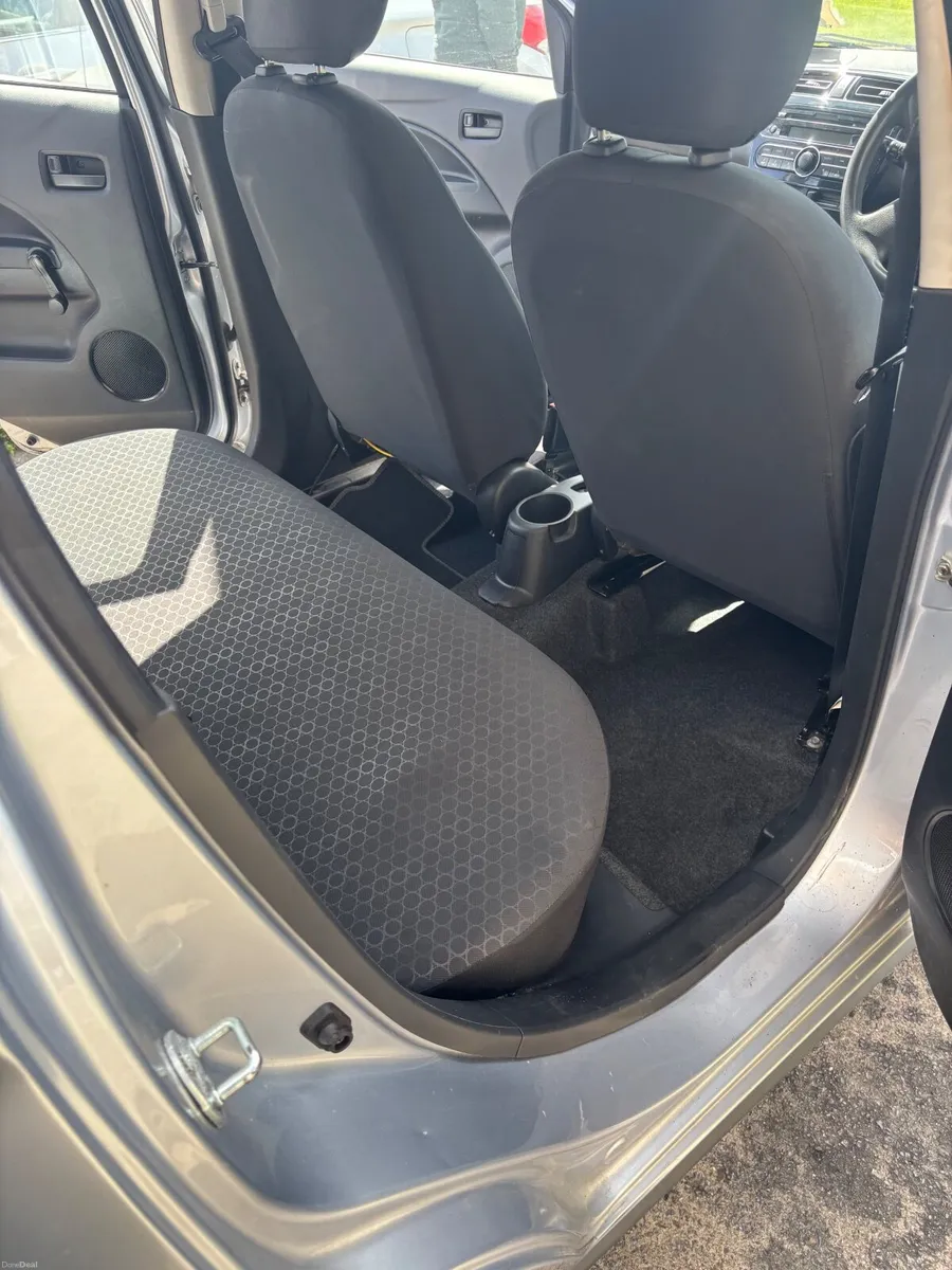 Mitsubishi Space Star 2014 - Image 4