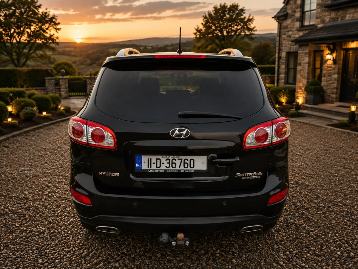 2011 Hyundai Santa FE 4X4 Automatic NCT and TAX - Image 4